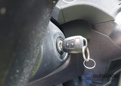 2013 Toyota Prius C Two from USA, damaged, VIN JTDKDTB39D1551551